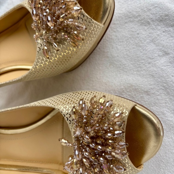 Alex Marie Marla Slingback Kitten Heels - Picture 5 of 11